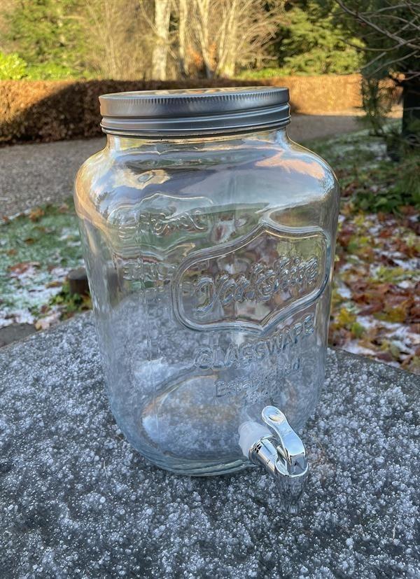 Vinägerkruka i glas med tappkran, rödrutigt tyg, 8 liter