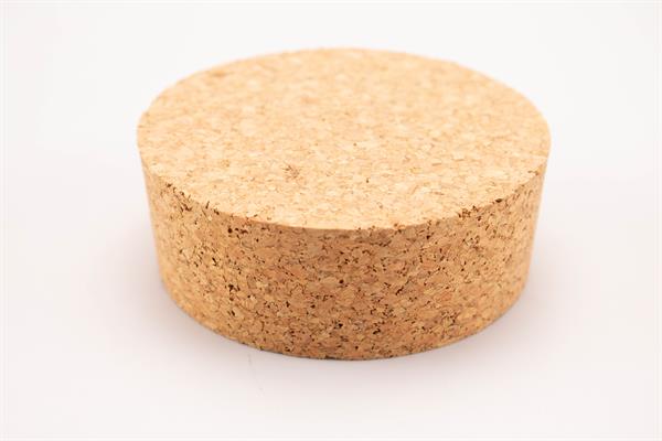 Konisk korkpropp. Botten: dia. 85 mm, Topp: dia. 90 mm, 2 st
