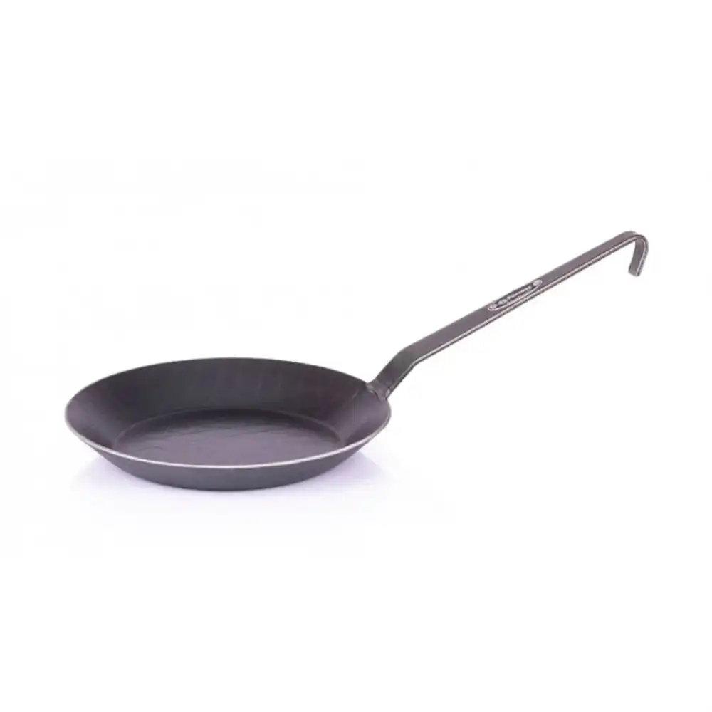 Smidesjärnspanna för lägereld och grill – Petromax, 32 cm